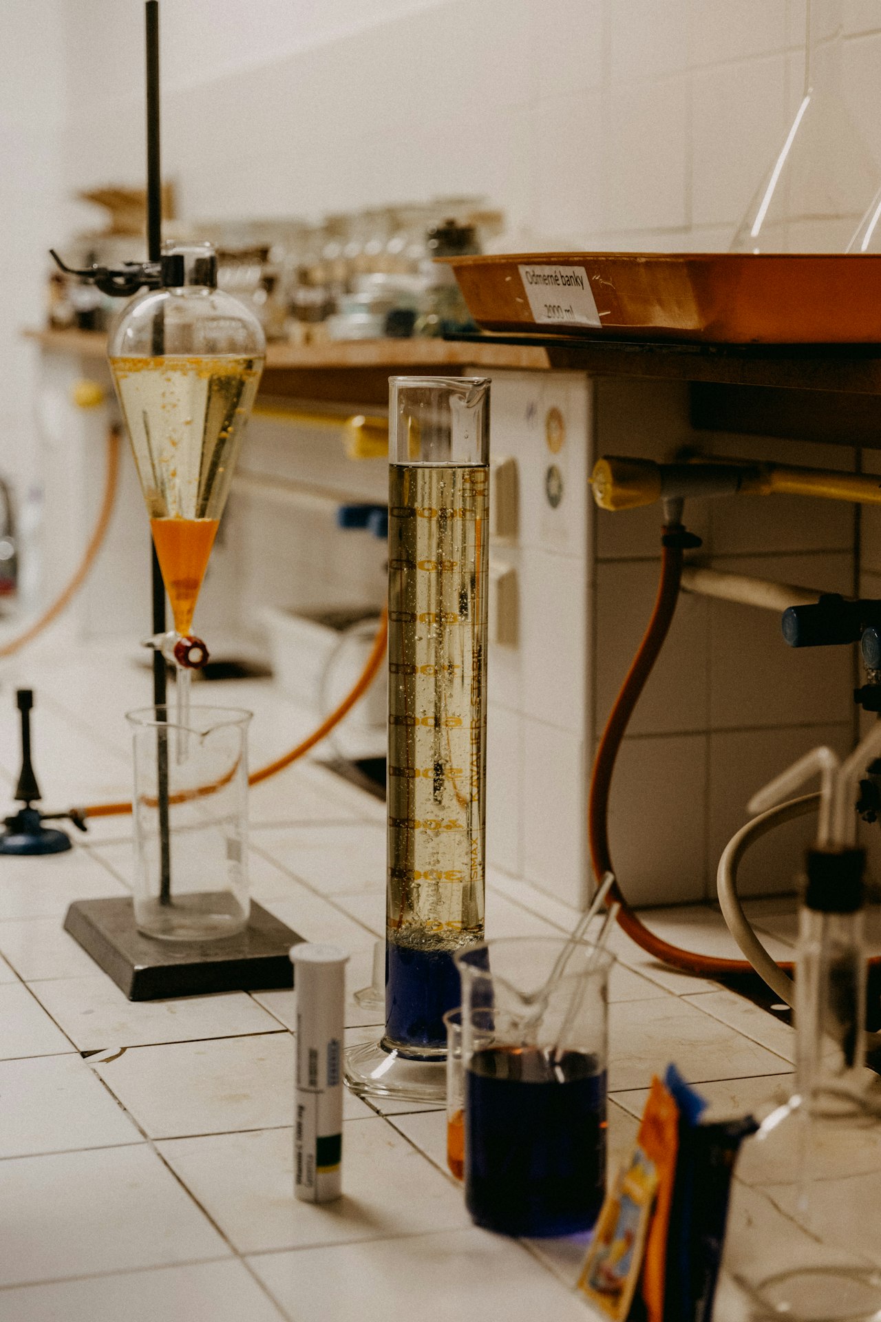 Laboratory glassware used in cannabinoid formulation work
